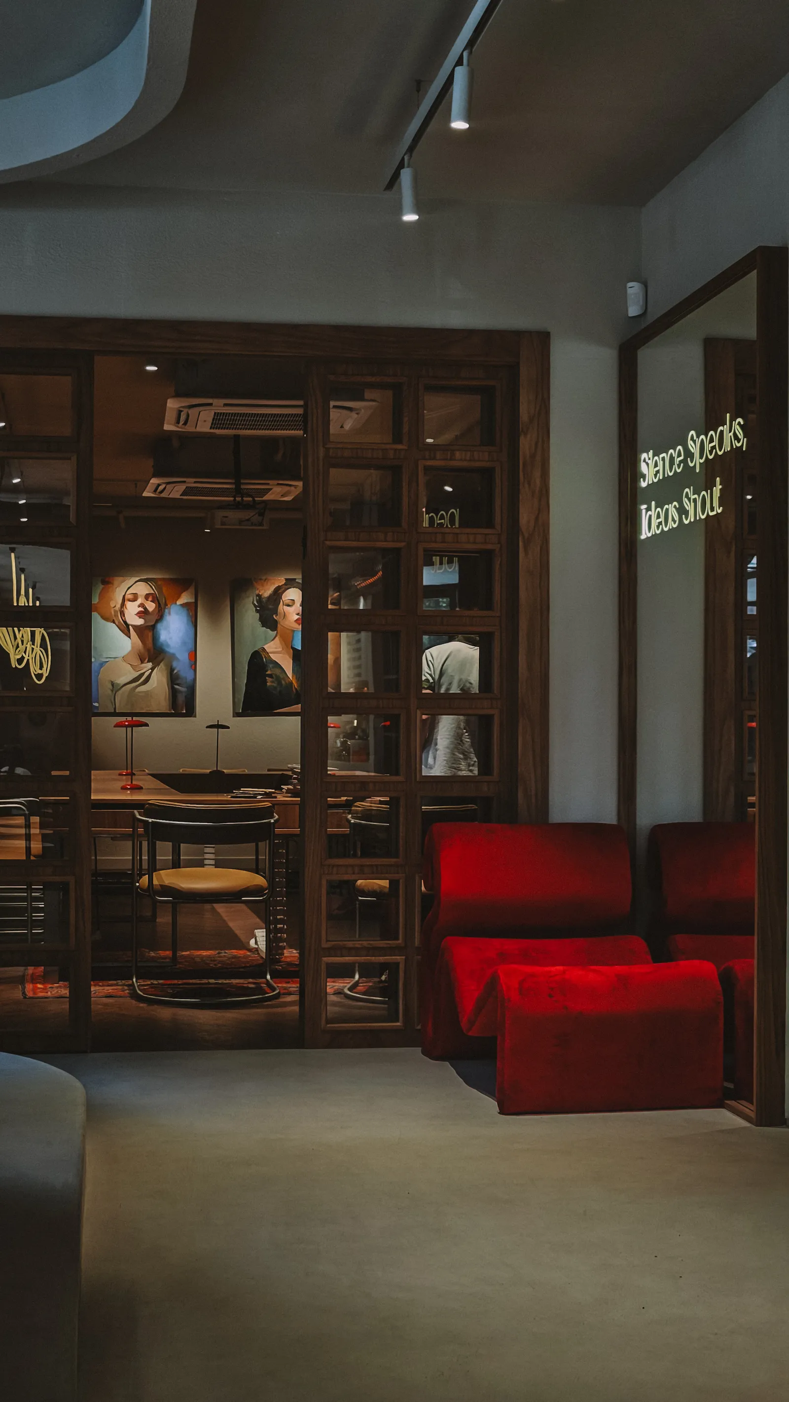Exhibition photo – Ani Muradyan contemporary art